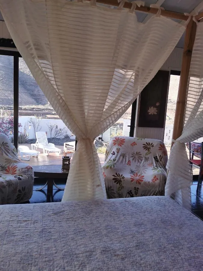 Kikiki House ξενώνας Puerto del Rosario